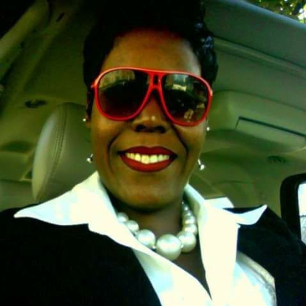 Meet your Posher, Lataunya